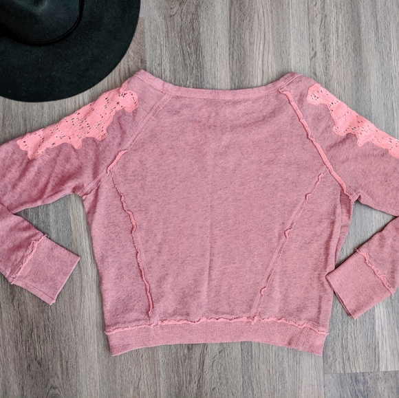 Free People Pink Lace Shoulder Crop Sweatshirt XS - Picture 3 of 7